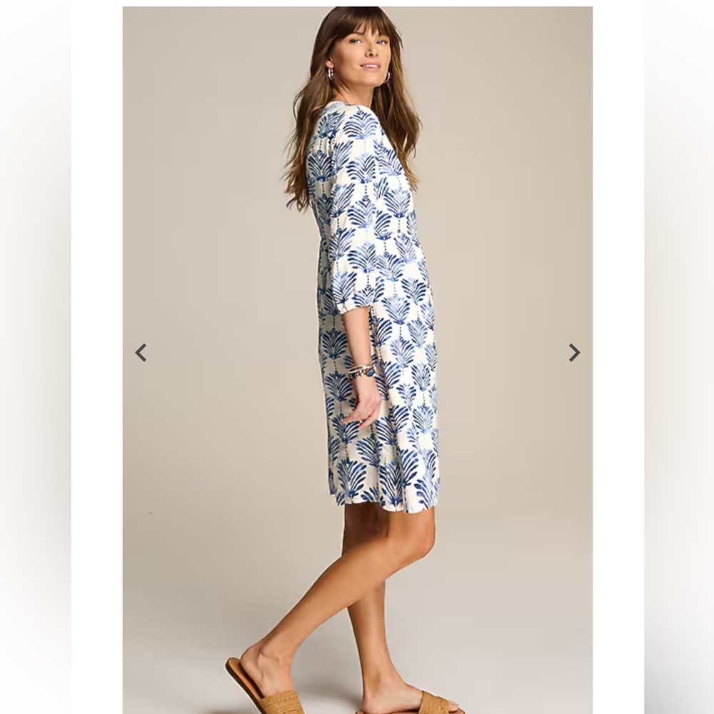 J.Jill Printed Split-Neck Dress, lined with pockets, size XS Petite